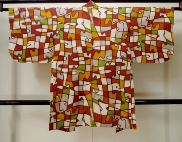 画像2: M0907W  女性用 羽織  シルク(正絹)  鮮やか マルチカラー, 抽象的模様 【中古】 【USED】 【リサイクル】 ★★☆☆☆ (2)