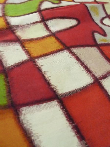 画像10: M0907W  女性用 羽織  シルク(正絹)  鮮やか マルチカラー, 抽象的模様 【中古】 【USED】 【リサイクル】 ★★☆☆☆ (10)