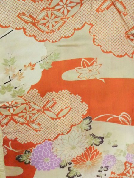 画像12: M0907W  女性用 羽織  シルク(正絹)  鮮やか マルチカラー, 抽象的模様 【中古】 【USED】 【リサイクル】 ★★☆☆☆ (12)