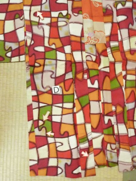 画像19: M0907W  女性用 羽織  シルク(正絹)  鮮やか マルチカラー, 抽象的模様 【中古】 【USED】 【リサイクル】 ★★☆☆☆ (19)