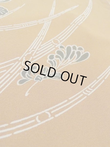 画像9: M0908A  女性用 羽織  シルク(正絹)  深い 緑色, 菊 灰色がかった【中古】 【USED】 【リサイクル】 ★★★☆☆ (9)