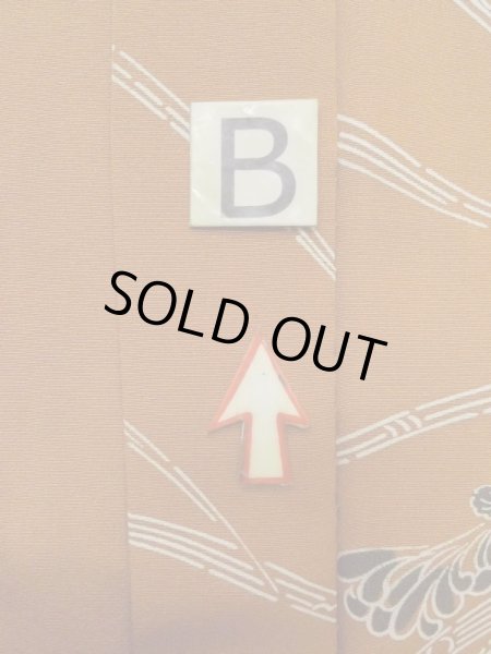 画像17: M0908A  女性用 羽織  シルク(正絹)  深い 緑色, 菊 灰色がかった【中古】 【USED】 【リサイクル】 ★★★☆☆ (17)