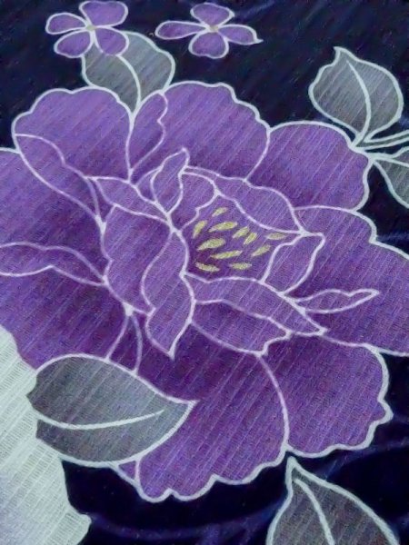 画像10: M0914K  女性用 浴衣（海外製）  綿  深い 紺, バラ 【中古】 【USED】 【リサイクル】 ★★☆☆☆ (10)