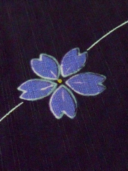 画像7: M0914R  女性用 浴衣(海外製)  綿   黒, 桜 【中古】 【USED】 【リサイクル】 ★★☆☆☆ (7)