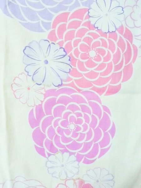 画像4: M0914S  女性用 浴衣(海外製)  綿   アイボリー, 花 【中古】 【USED】 【リサイクル】 ★★★☆☆ (4)