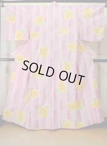 画像1: M0914T  女性用 浴衣（海外製） ハイビスカス柄、地紋：ハート柄 綿   桃色,  【中古】 【USED】 【リサイクル】 ★★★☆☆ (1)