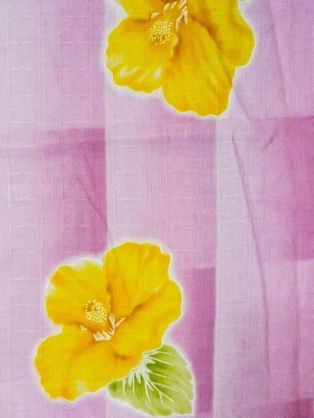 画像3: M0914T  女性用 浴衣(海外製) ハイビスカス柄、地紋:ハート柄 綿   桃色,  【中古】 【USED】 【リサイクル】 ★★★☆☆ (3)