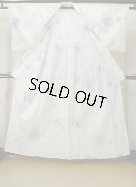 画像2: M0914U  女性用 浴衣（海外製） 金魚柄 綿   オフ　ホワイト, 桜 【中古】 【USED】 【リサイクル】 ★★☆☆☆ (2)