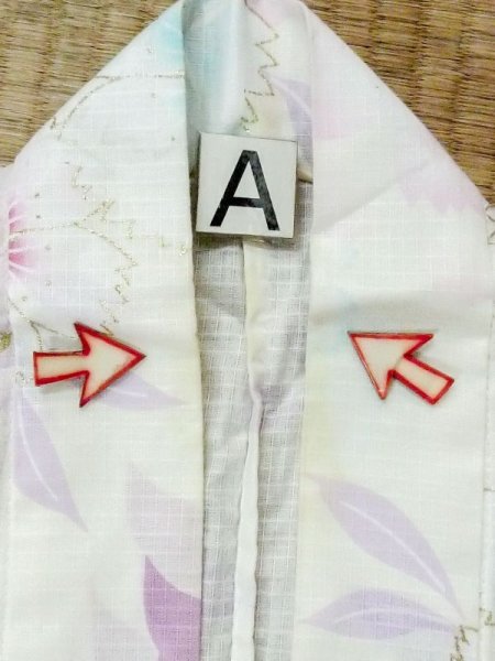 画像14: M0914U  女性用 浴衣(海外製) 金魚柄 綿   オフ ホワイト, 桜 【中古】 【USED】 【リサイクル】 ★★☆☆☆ (14)