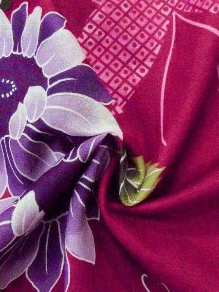 画像9: M0914Y  女性用 浴衣(海外製) ひまわり柄 綿   えんじ, 蝶々 【中古】 【USED】 【リサイクル】 ★★★☆☆ (9)