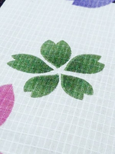 画像10: M0915C  女性用 浴衣(海外製) 市松模様 綿   黒, 桜 【中古】 【USED】 【リサイクル】 ★★☆☆☆ (10)