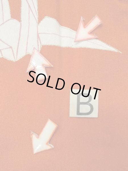 画像15: M0922E  女性用 襦袢 折り鶴柄 シルク(正絹)   赤色, 鶴 【中古】 【USED】 【リサイクル】 ★★★☆☆ (15)