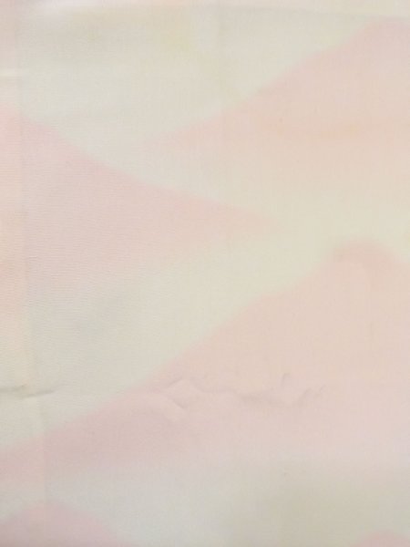 画像4: M0922F  女性用 襦袢  シルク(正絹)  淡い 桃色, 山 【中古】 【USED】 【リサイクル】 ★★☆☆☆ (4)