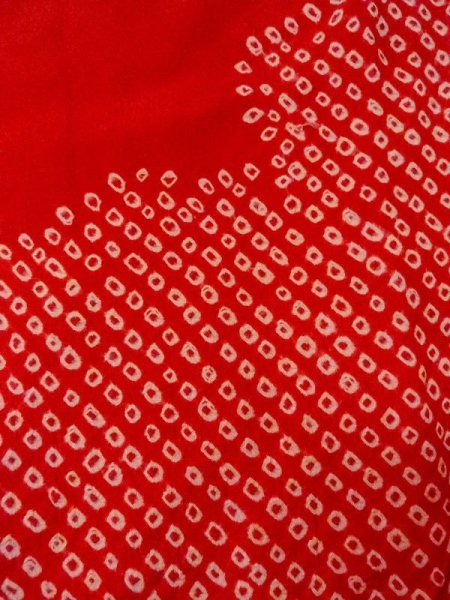 画像5: M0922I  女性用 襦袢 汚れ/染み、使用感あり シルク(正絹)   赤色, 雲 【中古】 【USED】 【リサイクル】 ★☆☆☆☆ (5)