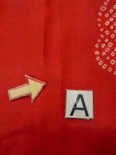 画像14: M0922I  女性用 襦袢 汚れ/染み、使用感あり シルク(正絹)   赤色, 雲 【中古】 【USED】 【リサイクル】 ★☆☆☆☆ (14)