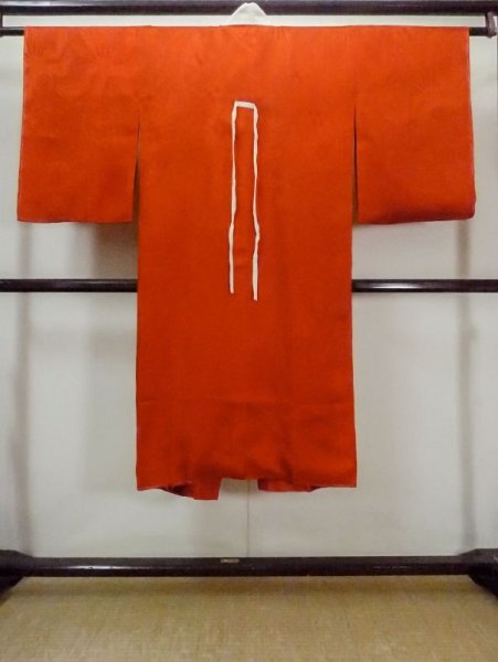 画像2: M0922J  女性用 襦袢  シルク(正絹)   橙色, 菊 【中古】 【USED】 【リサイクル】 ★☆☆☆☆ (2)