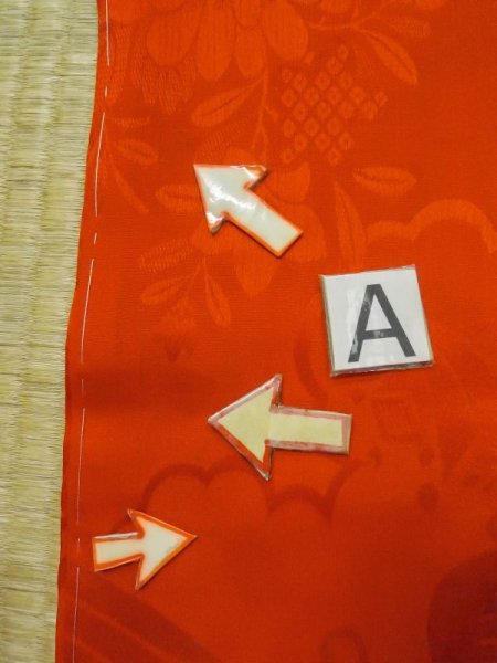 画像14: M0922J  女性用 襦袢  シルク(正絹)   橙色, 菊 【中古】 【USED】 【リサイクル】 ★☆☆☆☆ (14)