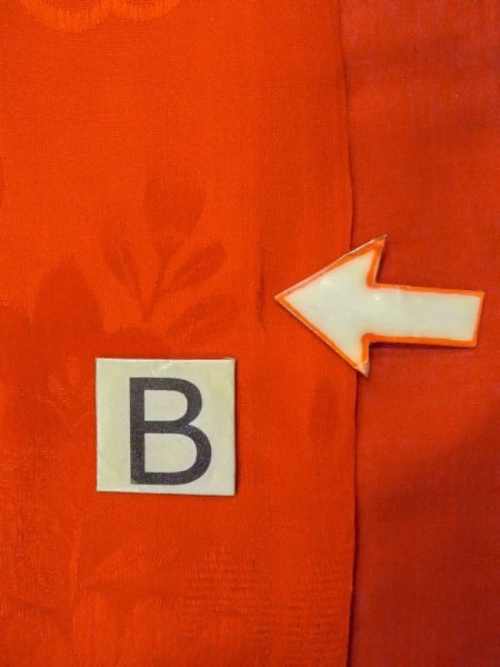 画像15: M0922J  女性用 襦袢  シルク(正絹)   橙色, 菊 【中古】 【USED】 【リサイクル】 ★☆☆☆☆ (15)