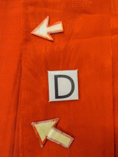 画像17: M0922J  女性用 襦袢  シルク(正絹)   橙色, 菊 【中古】 【USED】 【リサイクル】 ★☆☆☆☆ (17)