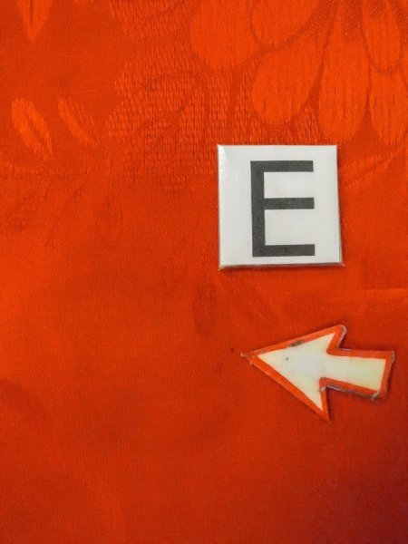 画像18: M0922J  女性用 襦袢  シルク(正絹)   橙色, 菊 【中古】 【USED】 【リサイクル】 ★☆☆☆☆ (18)