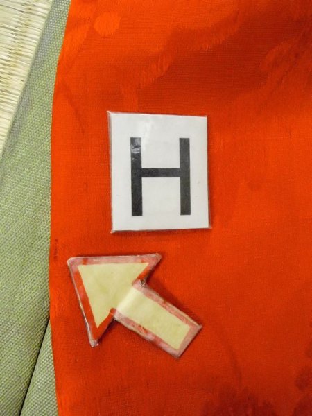 画像21: M0922J  女性用 襦袢  シルク(正絹)   橙色, 菊 【中古】 【USED】 【リサイクル】 ★☆☆☆☆ (21)