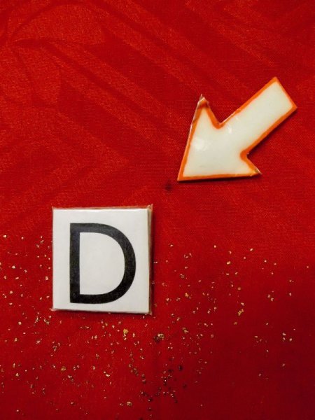 画像17: M0922L  女性用 襦袢  シルク(正絹)   赤色, 菊 【中古】 【USED】 【リサイクル】 ★★★☆☆ (17)