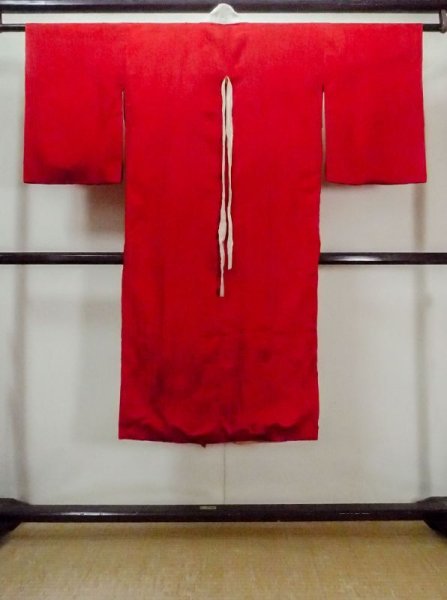 画像2: M0922O  女性用 襦袢  シルク(正絹)   赤色, 花 【中古】 【USED】 【リサイクル】 ★★☆☆☆ (2)