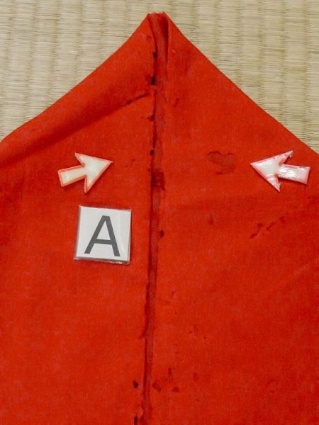 画像14: M0922R  女性用 襦袢  シルク(正絹)   赤色,  【中古】 【USED】 【リサイクル】 ★☆☆☆☆ (14)