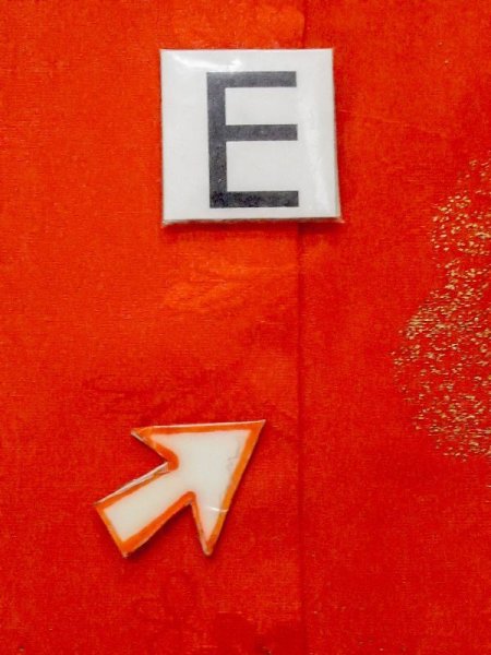 画像20: M0922S  女性用 襦袢 地紋:もみじ、鶴柄 化繊   赤色,  【中古】 【USED】 【リサイクル】 ★★☆☆☆ (20)