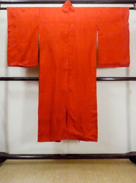 画像2: M0922T  女性用 襦袢 使用感あり、立涌 シルク(正絹)   赤色,  【中古】 【USED】 【リサイクル】 ★☆☆☆☆ (2)