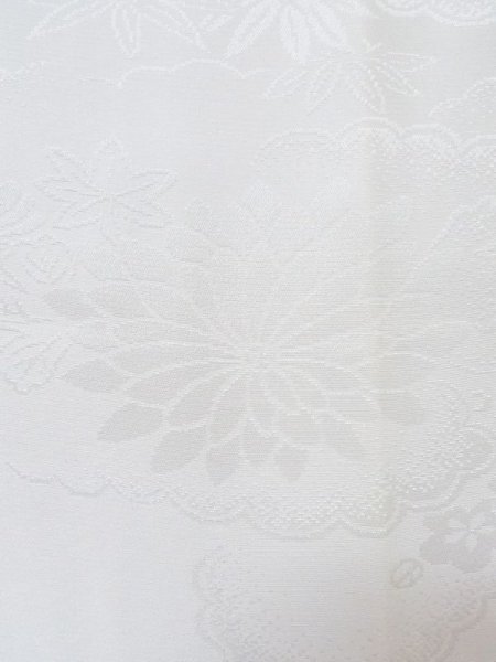 画像5: M0923D  女性用 襦袢 地紋:松、笹、雲柄 化繊   白,  【中古】 【USED】 【リサイクル】 ★★☆☆☆ (5)