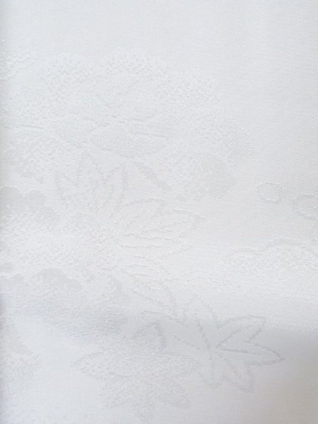 画像6: M0923D  女性用 襦袢 地紋:松、笹、雲柄 化繊   白,  【中古】 【USED】 【リサイクル】 ★★☆☆☆ (6)