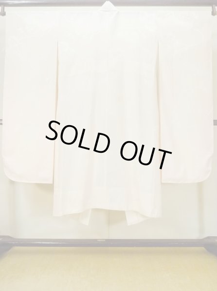 画像2: M1003A  女性用 襦袢 袖無双、地紋:鈴、手毬柄 シルク(正絹)  淡い 珊瑚色, ぼかし 【中古】 【USED】 【リサイクル】 ★★★☆☆ (2)