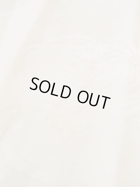 画像9: M1003A  女性用 襦袢 袖無双、地紋:鈴、手毬柄 シルク(正絹)  淡い 珊瑚色, ぼかし 【中古】 【USED】 【リサイクル】 ★★★☆☆ (9)