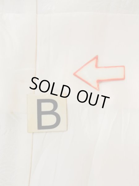 画像15: M1003A  女性用 襦袢 袖無双、地紋:鈴、手毬柄 シルク(正絹)  淡い 珊瑚色, ぼかし 【中古】 【USED】 【リサイクル】 ★★★☆☆ (15)