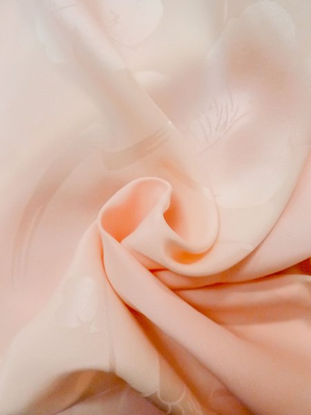 画像12: M1003C  女性用 襦袢 袖無双 シルク（正絹）   珊瑚色, 梅 【中古】 【USED】 【リサイクル】 ★★★☆☆ (12)