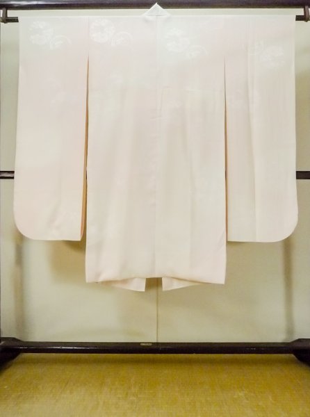 画像2: M1003K Mint  女性用 襦袢 地紋:笹、雲 シルク(正絹) 淡い 薄い 桃色,  【中古】 【USED】 【リサイクル】 ★★★★☆ (2)