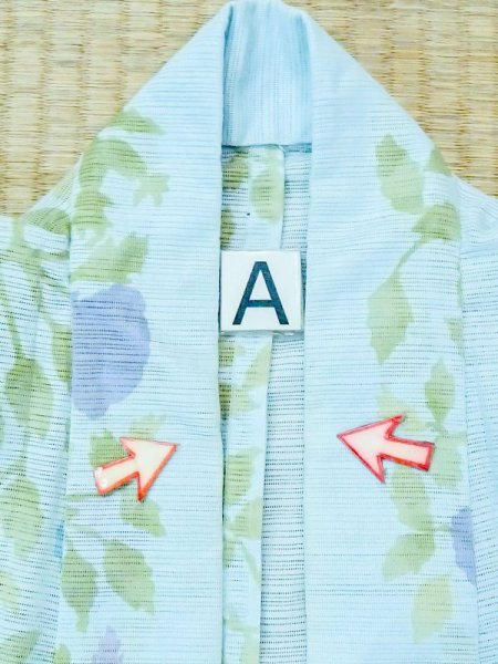 画像14: M1010A  女性用 浴衣(日本製)  綿  薄い 水色, 唐花 【中古】 【USED】 【リサイクル】 ★★☆☆☆ (14)