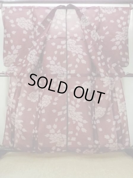 画像2: M1010C  女性用 夏物 汚れ/染み、経年劣化、使用感あり シルク（正絹）  深い 赤色, ぼたん 【中古】 【USED】 【リサイクル】 ★☆☆☆☆ (2)