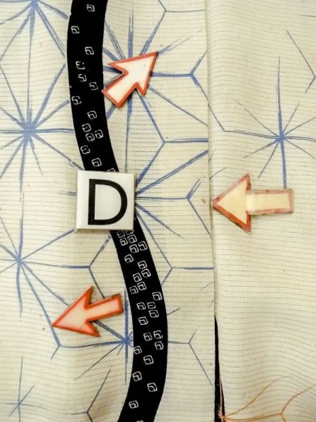 画像18: M1010Q  女性用 単衣  シルク（正絹）   オフ　ホワイト, 麻の葉 【中古】 【USED】 【リサイクル】 ★☆☆☆☆ (18)