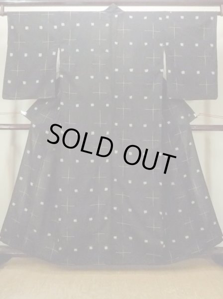 画像1: M1010S  女性用 単衣  シルク（正絹）   黒, 十字 【中古】 【USED】 【リサイクル】 ★★★☆☆ (1)