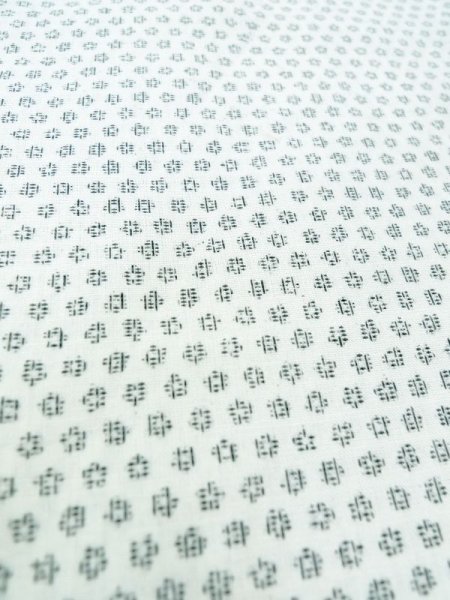 画像6: M1011C  男性用着物  シルク（正絹）   黒, 幾何学模様 【中古】 【USED】 【リサイクル】 ★★☆☆☆ (6)