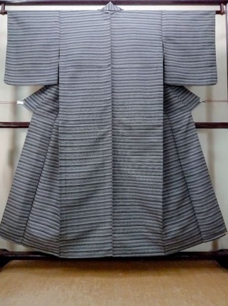 画像1: M1018S  女性用 単衣  シルク（正絹）   紺, 縞 【中古】 【USED】 【リサイクル】 ★★☆☆☆ (1)