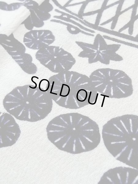 画像9: M1018T  女性用 単衣 使用感あり シルク（正絹）   白, 菊 【中古】 【USED】 【リサイクル】 ★★☆☆☆ (9)