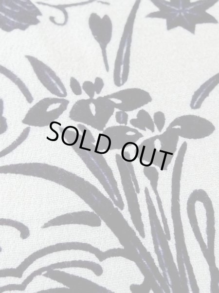 画像11: M1018T  女性用 単衣 使用感あり シルク（正絹）   白, 菊 【中古】 【USED】 【リサイクル】 ★★☆☆☆ (11)