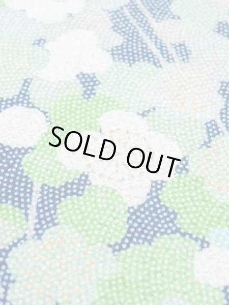 画像8: M1025M  女性用 単衣  シルク(正絹)  薄い 緑色, 梅 【中古】 【USED】 【リサイクル】 ★★☆☆☆ (8)