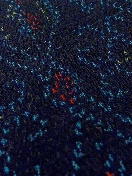 画像8: M1025O  女性用 単衣  シルク(正絹)  深い 紺, 幾何学模様 【中古】 【USED】 【リサイクル】 ★★☆☆☆ (8)