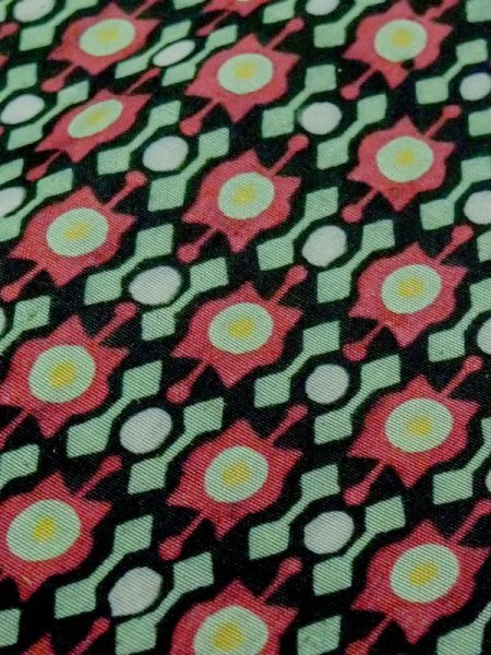 画像7: M1025S  女性用 単衣  化繊 淡い 灰色がかった 緑色, 幾何学模様 【中古】 【USED】 【リサイクル】 ★☆☆☆☆ (7)