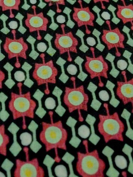 画像8: M1025S  女性用 単衣  化繊 淡い 灰色がかった 緑色, 幾何学模様 【中古】 【USED】 【リサイクル】 ★☆☆☆☆ (8)