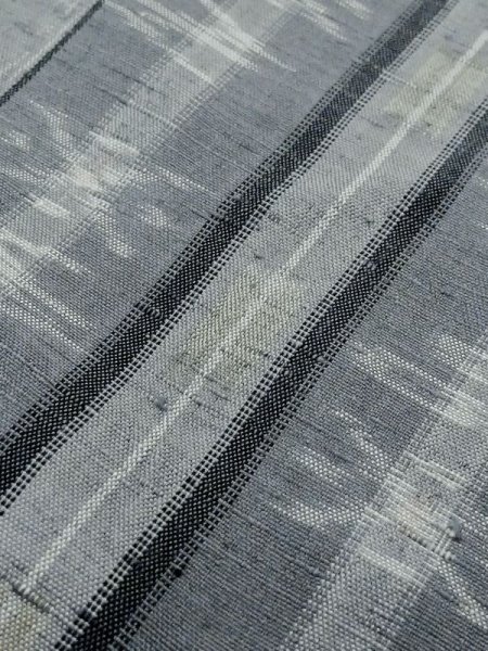 画像7: M1025Y  女性用 単衣 使用感あり シルク(正絹) 淡い 灰色がかった 紺, 縞 【中古】 【USED】 【リサイクル】 ★★☆☆☆ (7)